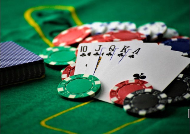 Tìm hiểu Poker là gì?